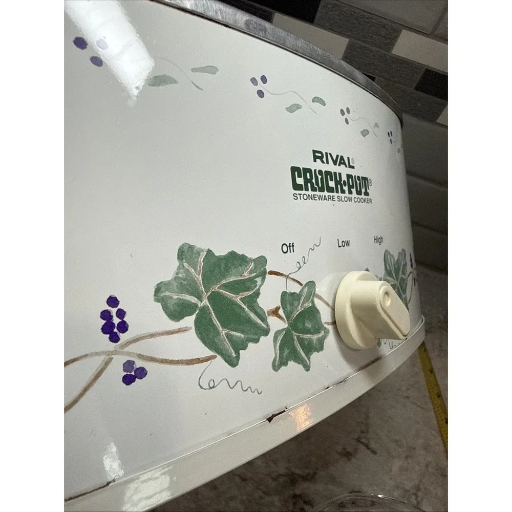 Vtg Rival Slow Cooker 3745 Oval 4.5 Qt Crock-Pot Ivy & Grapes Green White